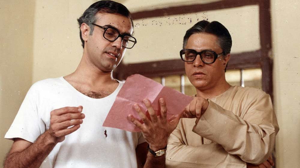 নব্বইয়ের দশকে তিনি ছোট পর্দায় ফিরে আসেন ব্যোমকেশ বক্সীকে নিয়ে। রজিত কপূর ছিলেন সত্যান্বেষীর ভূমিকায়। সহকারী অজিত বন্দ্যোপাধ্যায়ের ভূমিকায় অভিনয় করেছিলেন কে কে রায়না। চূড়ান্ত জনপ্রিয় হয়েছিল এই সিরিজ। বহু বাঙালি পাঠকের মনে ব্যোমকেশ বললে এখনও শুধু রজিত কপূরের মুখই ভেসে ওঠে।