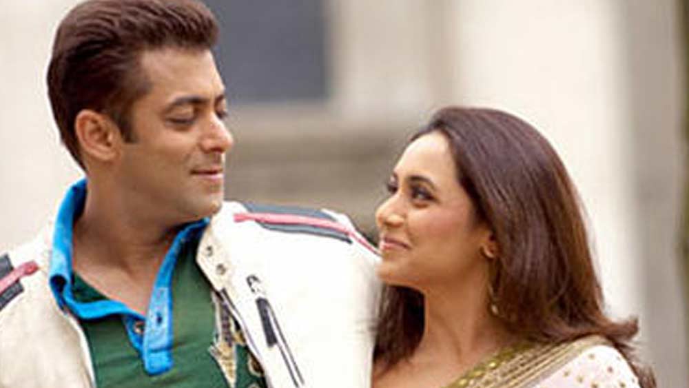 একই ইন্ডাস্ট্রিতে কাজ করার সুবাদে দু'জনের চেনাজানা আগে থেকেই ছিল। দেখা হলে সৌজন্য বিনিময় বা সাধারণ হাই, হ্যালো। তবে বন্ধুত্ব বলতে যা বোঝায় তা শুরু হয় ২০০৬ সালে, 'বাবুল' ছবির সেটে।