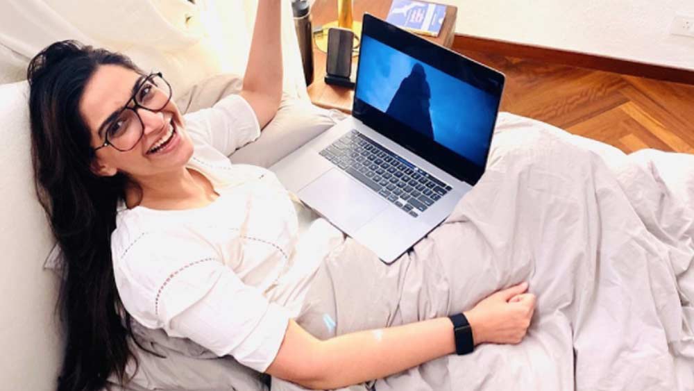 সেই বাড়ির বিভিন্ন অংশের ছবি ইনস্টাগ্রামে শেয়ার করেছেন বলি নায়িকা।