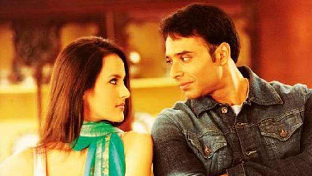 যশ ভেবেছিলেন টিউলিপ নামটা দর্শকদের কাছে খুব একটা আকর্ষণীয় হবে না। সে জন্য টিউলিপের নাম বদলে তিনি রাখেন সঞ্জনা। বেশ কিছু দিন গ্রুমিং এর পর শুটিং শুরু হয়। ছবির নাম ‘মেরে ইয়ার কি শাদি’। বিপরীতে জিমি শেরগিল এবং উদয় চোপড়া।