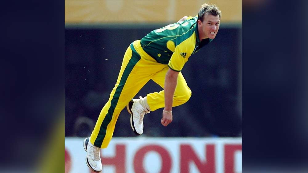 ফিঞ্চের দ্বিতীয় পছন্দের পেসার ব্রেট লি। ২২১ এক দিনের ম্যাচে ৩৮০ উইকেট নিয়েছেন এক্সপ্রেস গতির এই পেসার। গড় ২৩.৩৬, ইকনমি রেট ৪.৭৬, স্ট্রাইক রেট ২৯.৪। এই ফরম্যাটে নয় বার পাঁচ উইকেট নিয়েছেন তিনি।