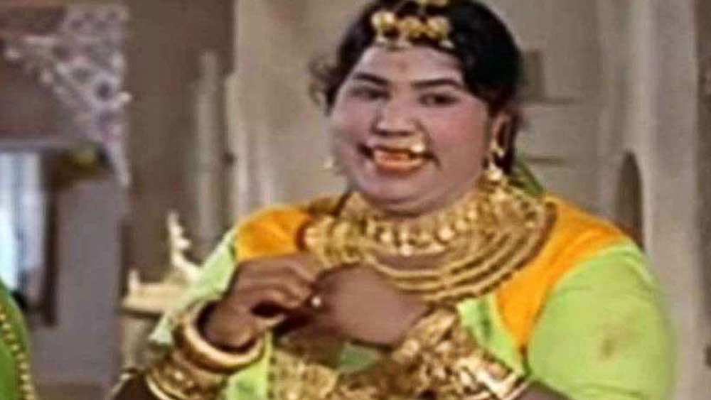 ১৯৪৭ সালে ‘দর্দ’ ছবিতে উমার কণ্ঠে এবং মুনাওয়ারা সুলতানার লিপে ‘আফসানা লিখ রহি হুঁ’, ‘আজ মচি হ্যায় ধুম’ গানগুলি খুব জনপ্রিয় হয়।