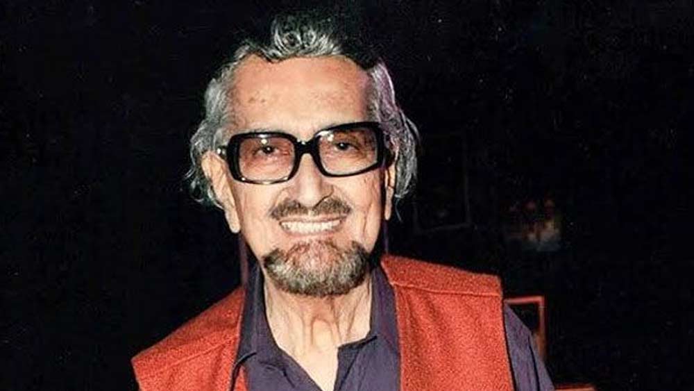 এমনও দিন গিয়েছে, বোমান স্কুলের পরে রোজ সিনেমা দেখেছেন আলেকজান্ডার সিনেমা হলে। কলেজজীবনেও বজায় ছিল অভিনয়ের শখ। ১৯৮১ থেকে ১৯৮৩ অবধি তিনি অভিনয়ের প্রশিক্ষণ নিয়েছিলেন হংসরাজ সিন্ধিয়ার কাছে। থিয়েটারে হাতেখড়ি হয় অ্যালেক পদমজির কাছে।