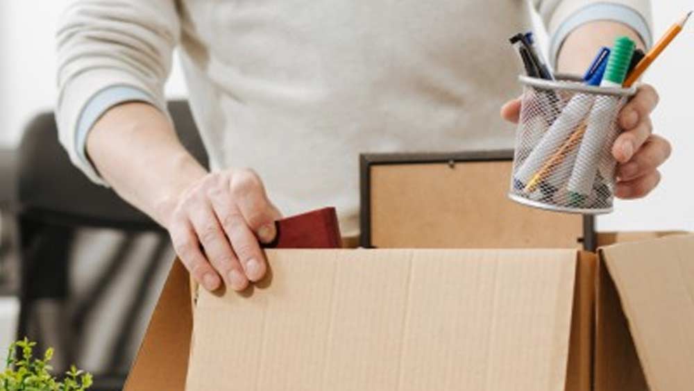 এর আগে কোনও নতুন চাকরি, পদোন্নতি বা পুরনো চাকরি পুনর্নবীকরণের ক্ষেত্রেও বাছাই করা হয় অন্যদের সাপেক্ষেই। চাকরি থেকে বরখাস্ত করার সময়েও সেই একই রীতি কার্যকর হয়।