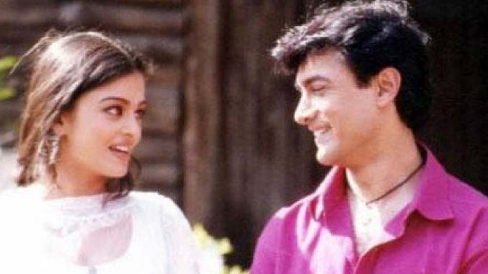 শুধু বিজ্ঞাপনই নয়। জীবনের প্রথম ওয়ার্ল্ড ট্যুরও ঐশ্বর্যা করেছিলেন আমিরের সঙ্গে। সে সময় দু’জনের মধ্যে খুবই ভাল বন্ধুত্ব তৈরি হয়েছিল।