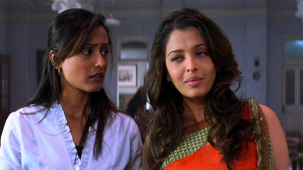 তার মাঝে ঐশ্বর্যা ‘ব্রাইড অ্যান্ড প্রেজুডিস’ ছবিতে অভিনয়ের সুবাদে আন্তর্জাতিক খ্যাতিসম্পন্ন নায়িকা হয়ে গিয়েছেন। কান চলচ্চিত্র উৎসবেও তত দিনে তিনি পরিচিত তারকা। সে সময় আন্তর্জাতিক বাজারে তাঁকে প্রোমোট করার জন্য ঐশ্বর্যা উইলিয়াম মরিস নামে এক এজেন্টকে নিয়োগ করেন।