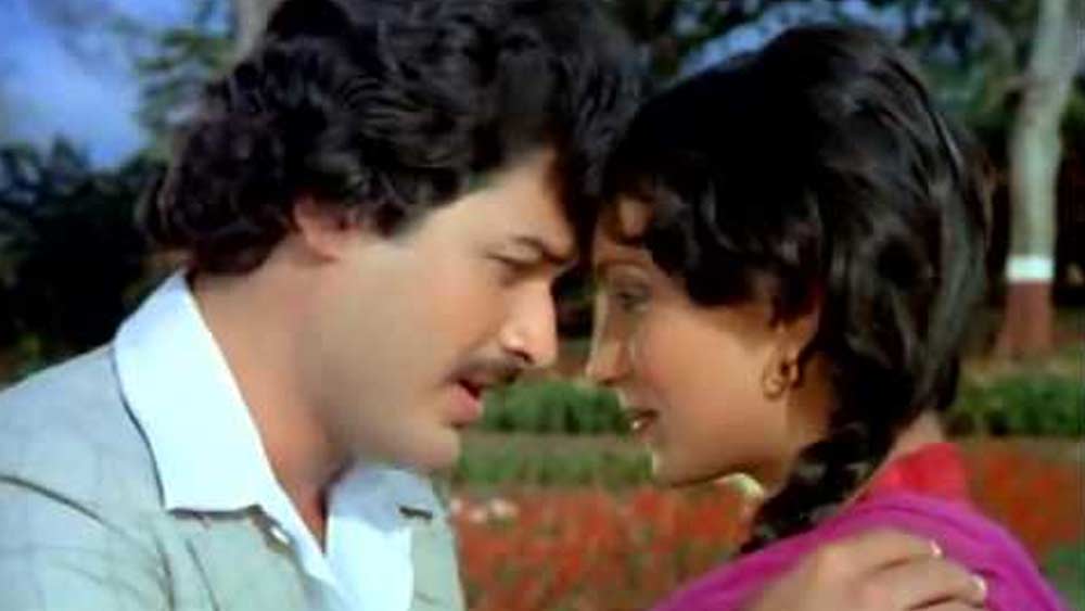 আশির দশকে জনপ্রিয়তার শীর্ষে থাকা রাজকিরণের জীবনের পট আচমকাই পাল্টে যায় পরের দশকে। কমতে থাকে ছবিতে কাজের সুযোগ। বাধ্য হয়ে তিনি দূরদর্শনে অভিনয় করেন।