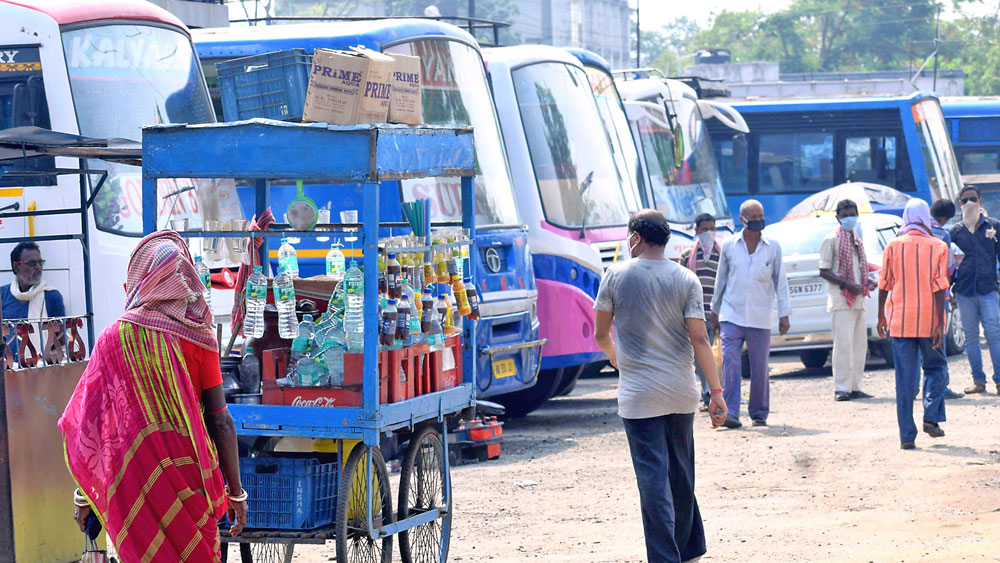 Coronavirus Lockdown: Enough buses available, but passegers are insufficient