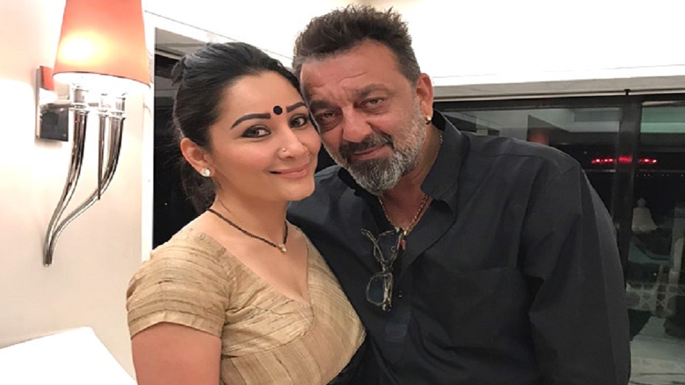 ২০০৮ সালে মান্যতাকে বিয়ে করেন সঞ্জয় দত্ত। সেই সময় প্রয়োজনা সংস্থার বেশিরভাগ কাজের ভারই মান্যতার উপর ছেড়ে দেন তিনি। তাতেই গোটা বিষয়টি সামনে আসে। স্বামীকে সঞ্জয় গুপ্তর সঙ্গে ব্যবসায়িক সম্পর্কে ইতি টানতে পরামর্শ দেন মান্যতা। তাতেই অভিনেতা সঞ্জয় ও পরিচিলক সঞ্জয়ের জুটি ভেঙে যায়। বন্ধ হয়ে যায় তাঁদের প্রযোজনা সংস্থাও।