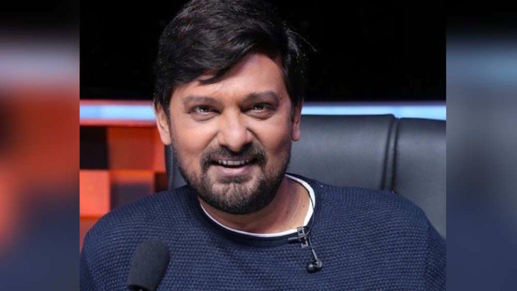 ওয়াজিদের মৃত্যুর কারণ নিয়ে প্রথম থেকেই অস্পষ্টতা ছিল। তিনি দীর্ঘ দিন কিডনির অসুখে আক্রান্ত ছিলেন। শোনা যায়, পরে তিনি কোভিড আক্রান্তও হন। এমনকি, পরে এ-ও শোনা গিয়েছিলে, ওয়াজিদের মায়ের কোভিড পরীক্ষার রিপোর্টও পজিটিভ এসেছে।