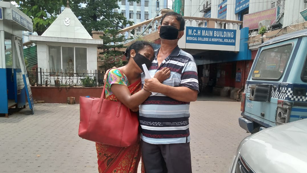 Coronavirus in Kolkata: Mother of deceased Subhrajit lodged complaint with ...