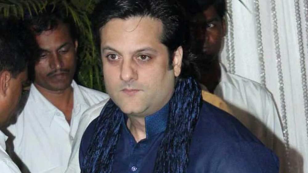 এখন বহু বছর অবশ্য তিনি শিরোনামের বাইরে। কিছু দিন আগে তিনি বডি শেমিংয়ের শিকার হন। পাল্টা উত্তর দিতে ছাড়েননি তিনি। বলেন, তিনি যে ভাবে আছেন, তাতেই নিজেকে নিয়ে খুশি।