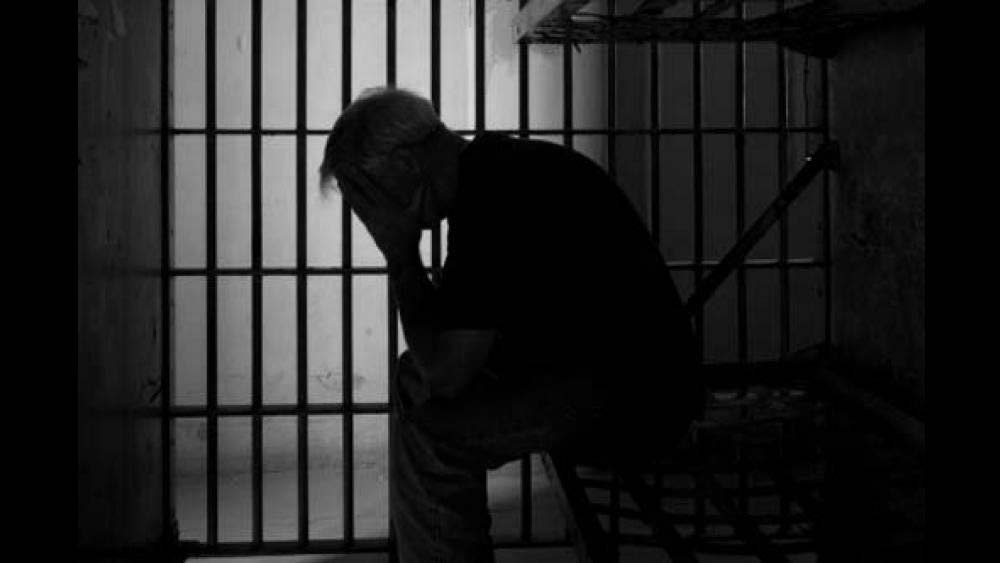 ভারত সরকার যদি উর্দিধারী সেনানীদের সম্মান ও কুর্নিশ জানাতে পারে, তা হলে এজেন্টদের স্বীকৃতি দিতে এত দ্বিধা কেন? প্রশ্ন প্রয়াত রবীন্দ্র কৌশিকের স্বজনদের।