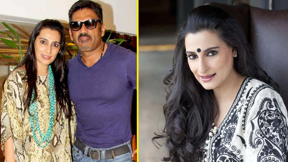 যুবক বয়সে সুনীলের বন্ধুদের সঙ্গে আড্ডায় বসার প্রিয় ঠেক ছিল মুম্বইয়ের একটি রেস্তোরাঁ। রোজ বিকেলে বন্ধুদের সঙ্গে সেখানে গল্প করতে যেতেন সুনীল। সেখানেই প্রথম দেখেন মানা-কে।