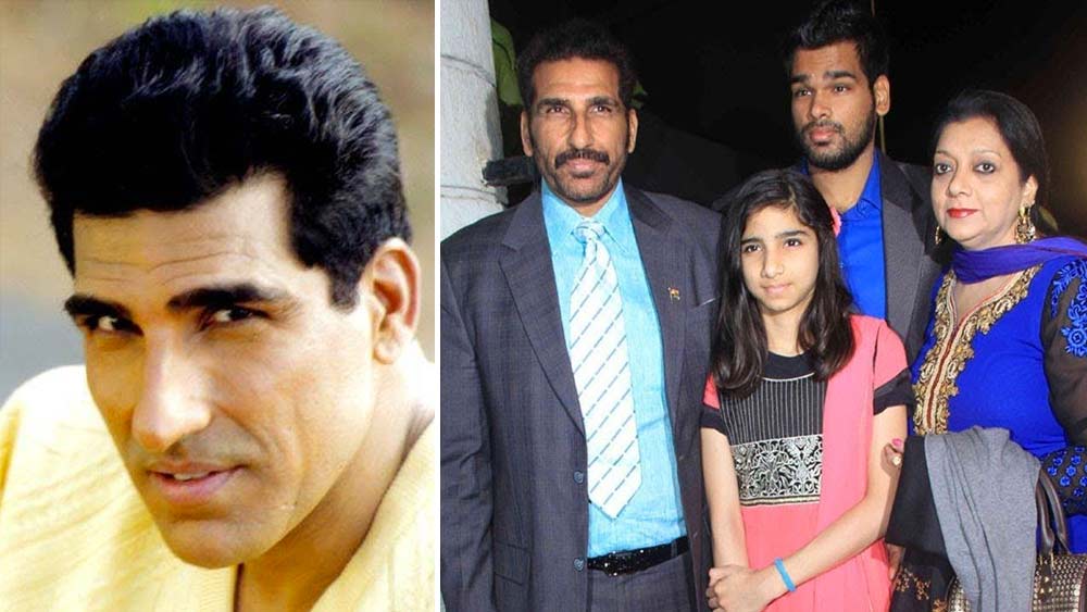 মুকেশের ছেলে রাঘব ঋষিও এক জন অভিনেতা। তাঁর মেয়ে এখনও পড়াশোনা করছেন। অভিনেতা হিসেবে ছেলের ভবিষ্যৎ নিয়ে মুকেশ আশাবাদী।