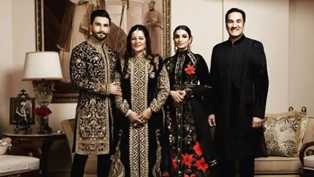 চাঁদ চেয়েছিলেন তাঁর ছেলে যুগজিৎ যেন অভিনয়কে পেশা করেন। কিন্তু মাকে নিরাশ করেন যুগজিৎ ওরফে ছোটু। তিনি বাবার ব্যবসার হাল ধরেন। যুগজিৎ সিংহ ভবনানী এখন মুম্বইয়ের প্রতিষ্ঠিত ব্যবসায়ী। সুন্দর ও চাঁদের মেয়ে টোনিয়া বিয়ের পরে এখন থাকেন আমেরিকায়।