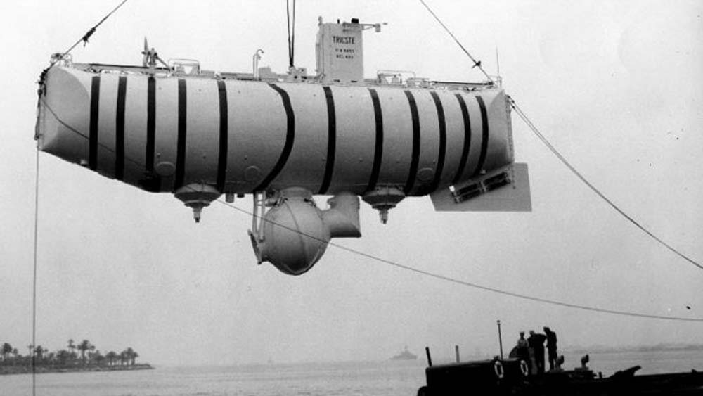 ব্যাথিস্কেপ হল সমুদ্রের গভীরে অভিযান চালানোর জলযান। ডুবোজাহাজের সঙ্গে এর অনেকটাই বৈসাদৃশ্য আছে। সুইস ও ইতালীয় প্রযুক্তিতে নির্মিত ব্যাথিস্কেপ ‘ত্রিয়েস্ত’-এর সাহায্যে বিশ্বের গভীরতম বিন্দুতে অভিযান চালিয়েছিলেন এই অভিযাত্রী জুটি।