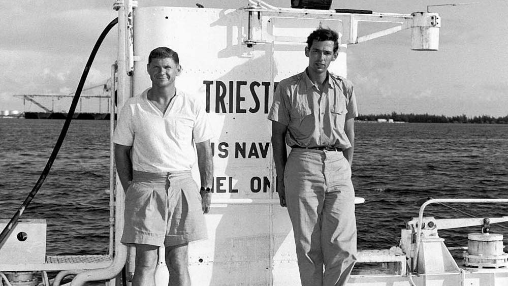 তাঁদের যাত্রাপথে বা গভীরতম বিন্দুতে পৌঁছে কোনও ছবি তুলতেই পারেননি অভিযাত্রীরা। কারণ তাঁদের যাত্রাপথ ঘিরে ছিল ক্লাউড অব সিল্ট। কিন্তু মহাসাগরের গভীরে মেঘ এল কোথা থেকে?