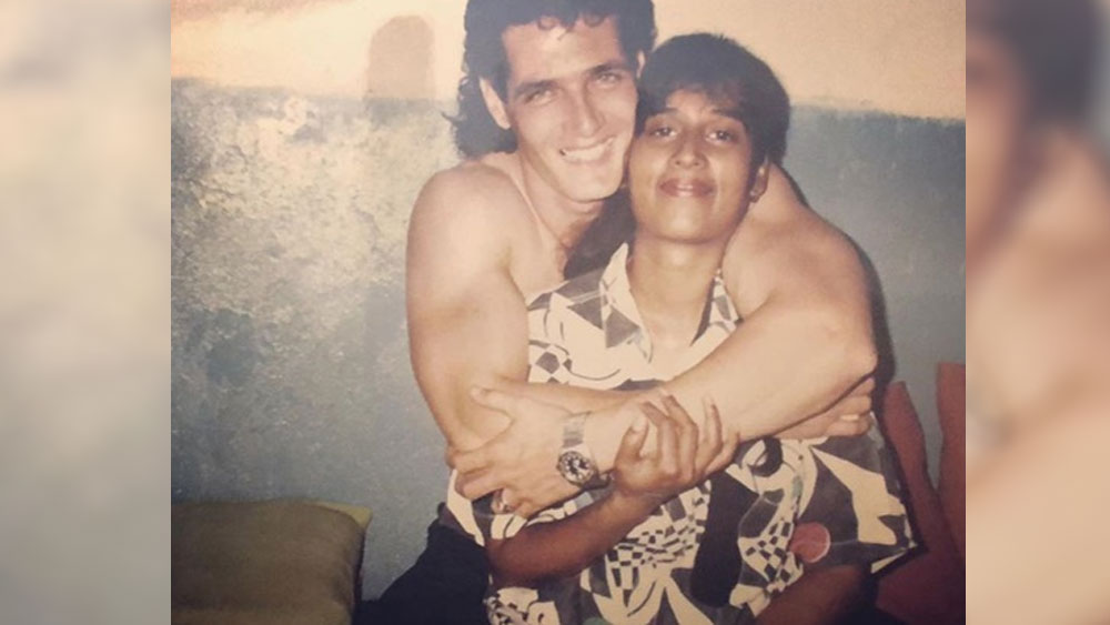 এর পর গেভিন প্যাকার্ডের কোনও খবর তেমন ভাবে পাওয়া যায়নি। তত দিনে বিয়ে করে ফেলেছেন। তবে শোনা যেত, স্ত্রীর সঙ্গে বনিবনা নেই। আলাদা থাকেন দু’জনে। এক সময় কল্যাণে ভাইয়ের সঙ্গে থাকতে শুরু করেন গেভিন।