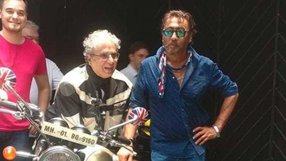 আবার ফিরে এসেছিলেন এক দশক পেরিয়ে। কিন্তু তার মাঝে নিজের জীবনকে বর্ণময় করে তুলেছেন নিত্যনতুন চিত্রনাট্যে।