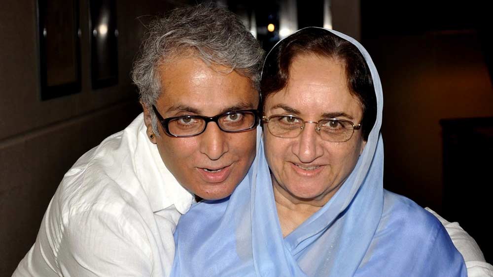 তাঁর দ্বিতীয় পক্ষের স্ত্রী নীলা দেবীরও খুব আদরের শাম্মি-গীতার দুই ছেলে মেয়ে আদিত্য ও কাঞ্চন। শোনা যায়, তাঁদের জন্য স্বেচ্ছায় ত্যাগ করেছিলেন মা হওয়ার স্বপ্ন।