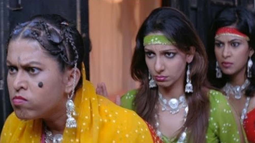 মরাঠি বিনোদন জগতে পরিচিতির কয়েক দিনের মধ্যে সুযোগ আসে হিন্দি ধারাবাহিকে কাজ করার।