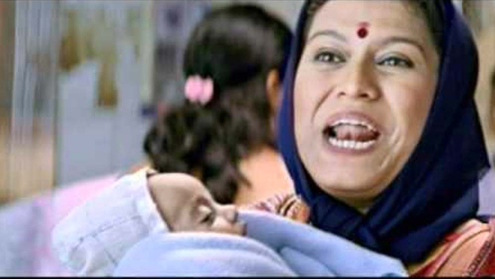 বলিউডে রসিকা আলোচনায় উঠে আসেন ‘এক হাসিনা থি’ ছবির মাধ্যমে। এই ছবিতে তাঁর অভিনয় প্রশংসিত হয় দর্শক ও সমালোচক, দুই মহলেই।