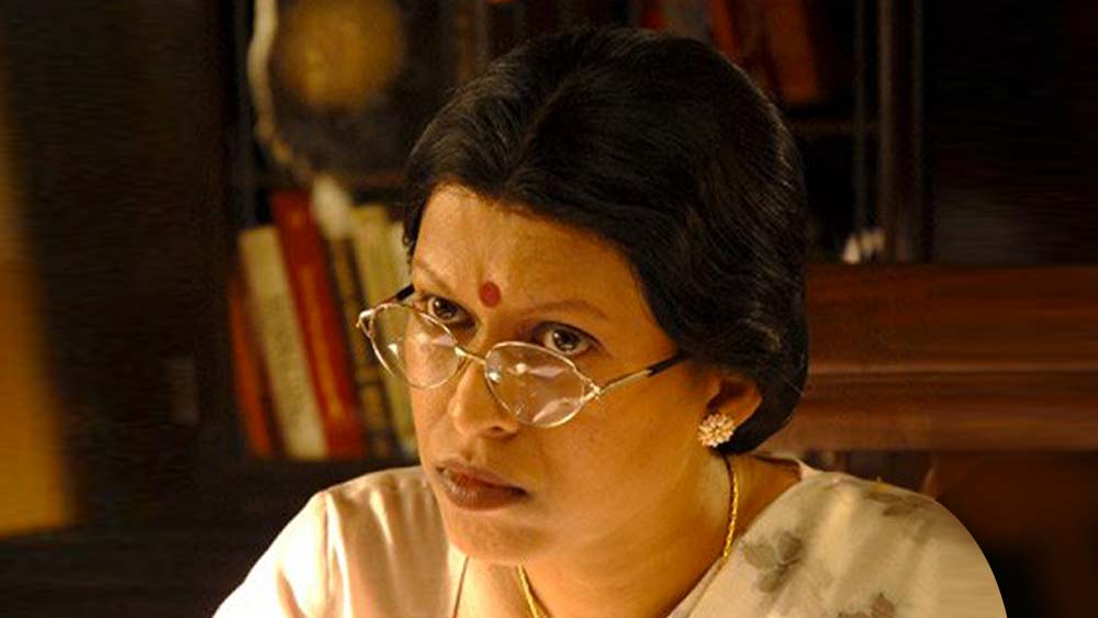 শেষ ছবির মুক্তি তিনি দেখে যেতে পারেননি। ২০১১-র ৭ জুলাই মুম্বইয়ে এক নার্সিংহোমে প্রয়াত হন রসিকা। তার দেড় মাস পরে ১৯ অগস্ট মুক্তি পেয়েছিল তাঁর শেষ ছবি ‘নট এ লভ স্টোরি’।