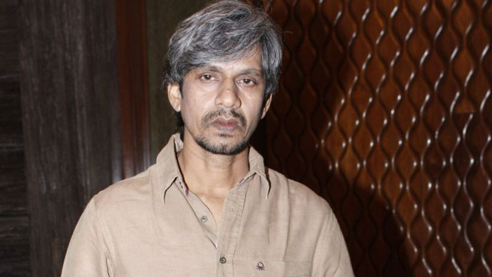 নাটকের প্রতি ভালবাসা থেকে বলিউডে প্রবেশ বিজয় রাজের। তবে দীর্ঘ সময় তাঁকে শুধুমাত্র কৌতুকাভিনেতার চরিত্রেই বেঁধে রেখেছিল বলিউড। ন্যাশনাল স্কুল অব ড্রামায় তাঁর অভিনয় দেখে অত্যন্ত খুশি হন নাসিরুদ্দিন শাহ। তিনিই পরিচালকদের কাছে তাঁর হয়ে সুপারিশ করেন।