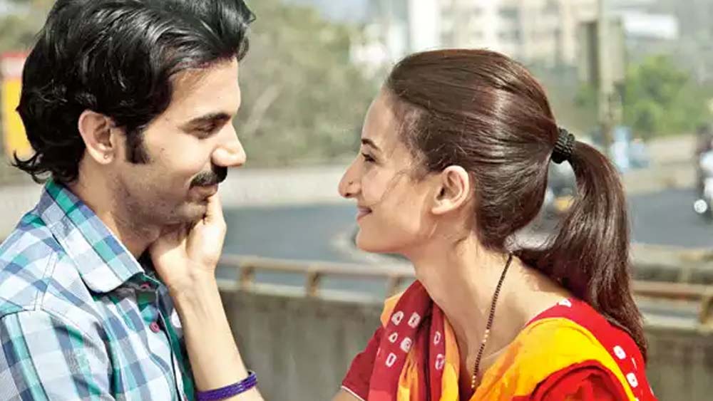 ‘সিটিলাইটস’-এ রাজকুমারের বিপীরতে তাঁর সঙ্গে পাল্লা দিয়ে অভিনয় করেন পত্রলেখা পল। পরবর্তী সময়ে রিয়েল লাইফেও কাছাকাছি আসেন রাজকুমার-পত্রলেখা। গত প্রায় এক দশক ধরে তাঁদের মধ্যে ঘনিষ্ঠ সম্পর্ক।