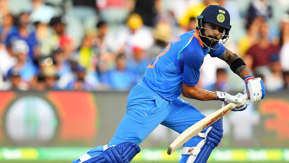 এখনও পর্যন্ত ২৪৮ ওয়ানডে খেলেছেন কোহালি। ৫৯.৩৩ গড়ে করেছেন ১১৮৬৭ রান। সর্বাধিক ১৮৩। শতরানের সংখ্যা ৪৩। এখনও খেলছেন তিনি। এই মুহূর্তে তিন ফরম্যাটে ভারতের অধিনায়ক কোহালিই।