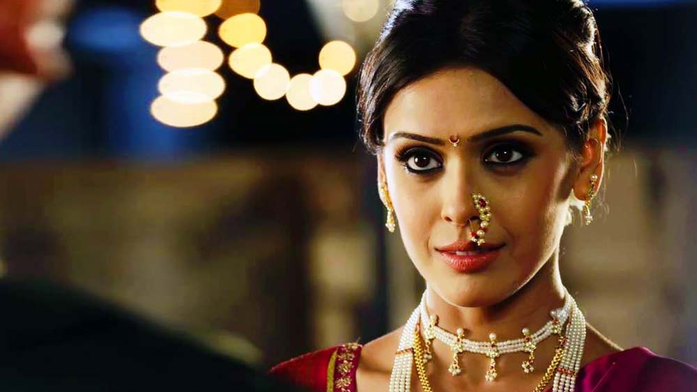 হৃষিতার কেরিয়ার বলিউডে সে অর্থে স্থায়ী হয়নি। পরে প্রযোজন শুরু করেন। ‘শকল পে মত যানা’ নামে একটি ফিল্ম প্রযোজনা করেন তিনি।