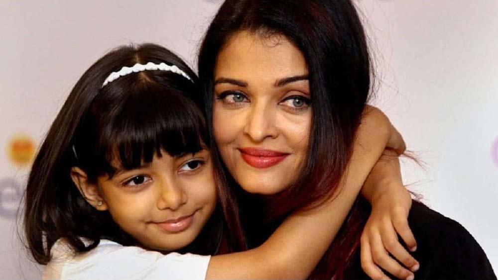 আরাধ্যার সঙ্গে ঐশ্বর্যা।