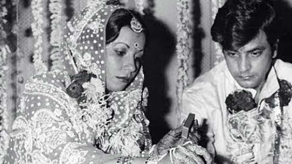 সিরিয়াস প্রেম শুরু শোভার কলেজজীবনে। তখন জিতেন্দ্র ধীরে ধীরে পরিচিতি পেতে শুরু করেছেন। ‘রবি’ পরিচয় মুছে গিয়ে সে জায়গায় আসছে ‘জিতেন্দ্র’-র নাম।