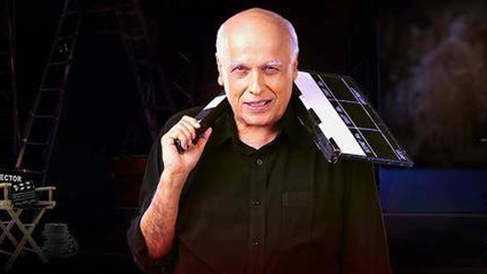 নিজের জীবন অবশ্য এর পরেও এসেছে তাঁর ছবির উপজীব্য হয়ে। ১৯৯০ সালে মুক্তি পাওয়া ‘আশিকি’ ছিল তাঁর এবং কিরণের দুরন্ত প্রেম। প্রথম স্ত্রী কিরণের কাছে পরে ফিরে গিয়েছিলেন মহেশ। পরভিনের সঙ্গে প্রেম ভেঙে যাওয়ার পরে, ‘অর্থ’ সফল হওয়ার সময়ে মহেশ চেয়েছিলেন কিরণের সঙ্গে নতুন করে জীবনটাকে শুরু করতে।