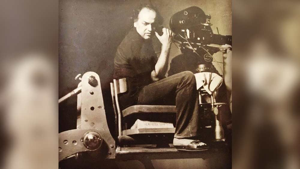 তাঁর দীর্ঘ পরিচালক জীবনে উল্লেখযোগ্য ছবি অনেক। ‘সারাংশ’, ‘ঠিকানা’, ‘ড্যাডি’, ‘দিল হ্যায় কে মানতা নেহি’, ‘সড়ক’, ‘জুনুন’, ‘স্যর’, ‘হম হে রাহী প্যায়ার কে’, ‘দ্য জেন্টলম্যান’, ‘দ্য ক্রিমিনাল’, ‘পাপা কহতে হ্যায়’, ‘দস্তক’, ‘ডুপ্লিকেট’, ‘দুশমন’, ‘জখম’, ‘রাজ’, ‘মার্ডার’, ‘জিসম’, ‘কলযুগ’, ‘গ্যাংস্টার’-এর মতো বক্স অফিস সফল ছবি উপহার দিয়েছেন তিনি।