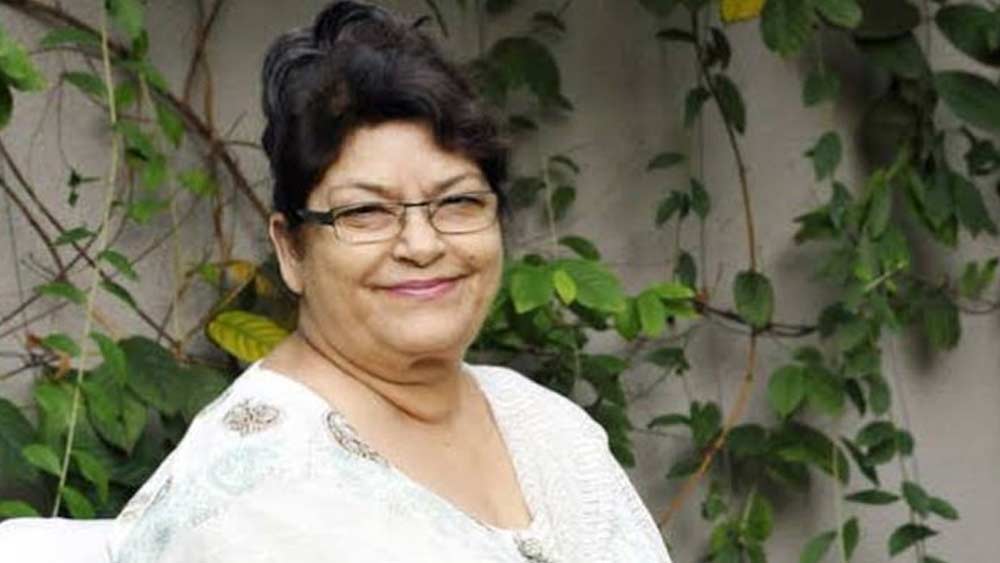 তাঁদের তৃতীয় সন্তানের নাম হিনা খান। সন্তানদের জন্মের পরে ক্রমশ ফাটল ধরে তাঁদের দাম্পত্যে। সরোজের সন্তানদের নিজের পরিচয় দিতে রাজি ছিলেন না সোহনলাল। বিচ্ছেদ হয়ে যায় তাঁদের। আবার সম্পর্ক জোড়া লাগানোর চেষ্টা করেছিলেন তাঁরা। কিন্তু সে চেষ্টা সফল হয়নি।