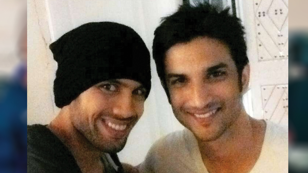 কিন্তু এই ‘ওষুধ’-এর প্রাসঙ্গিকতা নিয়েই প্রশ্ন তুলেছেন ট্রেনার সমীর। তাঁর প্রশ্ন, ওষুধ দেওয়ার আগে কি সুশান্তের সঙ্গে কথা বলেছিলেন চিকিৎসক? মানসিক অবসাদের চিকিৎসার ক্ষেত্রে চিকিৎসক-রোগী কাউন্সেলিং বিশেষ প্রয়োজন। সেটা কি সুশান্তের বেলায় হয়েছিল? প্রশ্ন সমীরের।