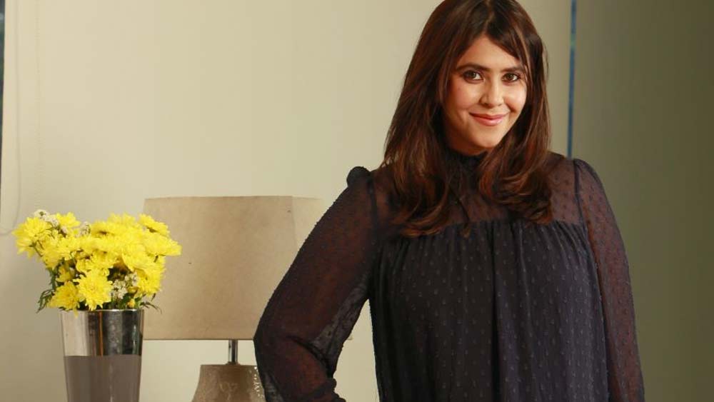 কৃতিত্বের স্বীকৃতি স্বরূপ বহু পুরস্কার পেয়েছেন। চলতি বছরেই পেয়েছেন পদ্মশ্রী সম্মান। খ্যাতির পাশাপাশি বিতর্কও সঙ্গী হয়েছে বার বার। তাঁর সংস্থার নুডিটি শর্ত নিয়ে আপত্তি তুলেছেন কুশীলবরা। এই শর্তের ফলে অন্তরঙ্গ দৃশ্যে অভিনয় করতে এবং সব ধরনের সংলাপ বলতে বাধ্য থাকেন অভিনেতারা।