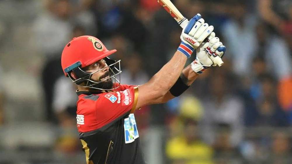 বিরাট কোহালি: তিনে চেজমাস্টার। আইপিএলের ইতিহাসে সবচেয়ে বেশি রানের মালিক তিনি। ১৭৭ ম্যাচে ১৬৯ ইনিংসে ৫৪১২ রান করেছেন তিনি। যা এসেছে ৩৭.৮৪ গড়ে। স্ট্রাইক রেট ১৩১.৬১। সেঞ্চুরির সংখ্যা পাঁচ। সর্বোচ্চ ১১৩। রয়্যাল চ্যালেঞ্জার্স ব্যাঙ্গালোরের অধিনায়ক তিনি।