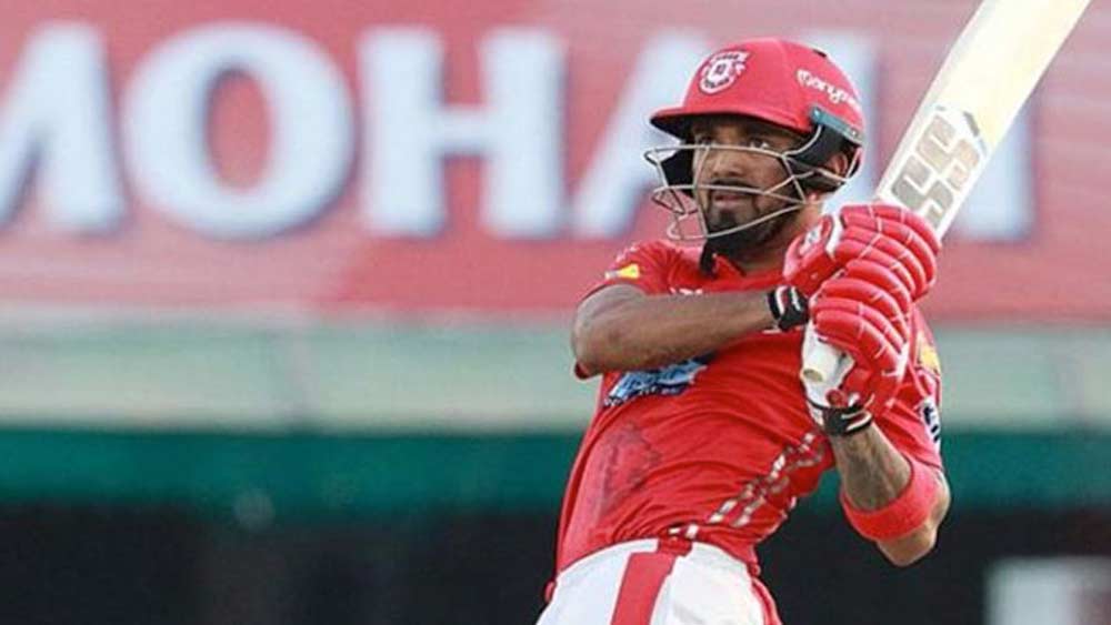 লোকেশ রাহুল: দলের দ্বাদশ ক্রিকেটার তিনি। এখন কিংস ইলেভেন পঞ্জাবের অধিনায়ক রাহুল। আইপিএলে ৫৮ ইনিংসে ৪২.০৬ গড়ে ১৯৭৭ রান করেছেন। স্ট্রাইক রেট ১৩৮.১৫। রয়েছে একটি সেঞ্চুরি। সর্বাধিক অপরাজিত ১০০। প্রয়োজনে উইকেটকিপিংও করেন তিনি