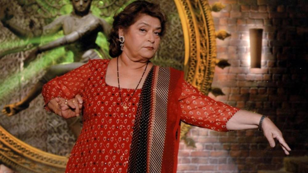 নিজেদের মধ্যে রেষারেষির কথা ফারহা বার বার অস্বীকার করলেও সরোজ শুনিয়েছেন অন্য কাহিনি। তিনি জানিয়েছেন, ‘জো জিতা ওহি সিকন্দর’-এর জন্য ফিল্ম ইউনিটের সঙ্গে ১৭ দিনের জন্য কোডাইকানাল যেতে হয়েছিল তাঁকে। ওই ক’দিনে তিনটি গানের শুটিং করার কথা ছিল।