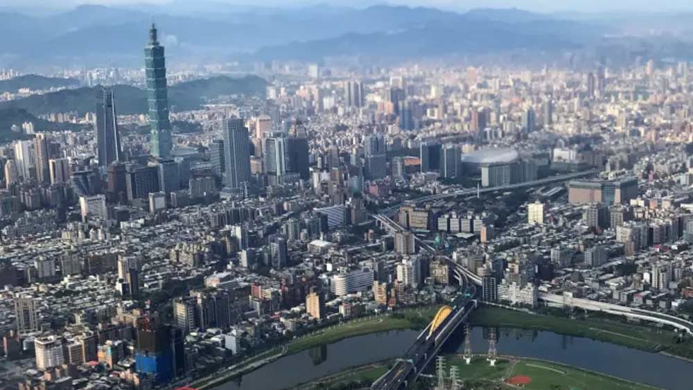 তাইওয়ান: চিনের বিরোধিতায় জেরেই এখনও রাষ্ট্রপুঞ্জের সদস্যপদ এবং ‘স্বাধীন রাষ্ট্র’ হিসেবে আন্তর্জাতিক স্বীকৃতি পায়নি তাইওয়ান। চাইনিজ তাইপে নামে আন্তর্জাতিক অলিম্পিক্স সংস্থার সদস্য রাষ্ট্রটির পুরো অংশটাই দাবি করে বেজিং।