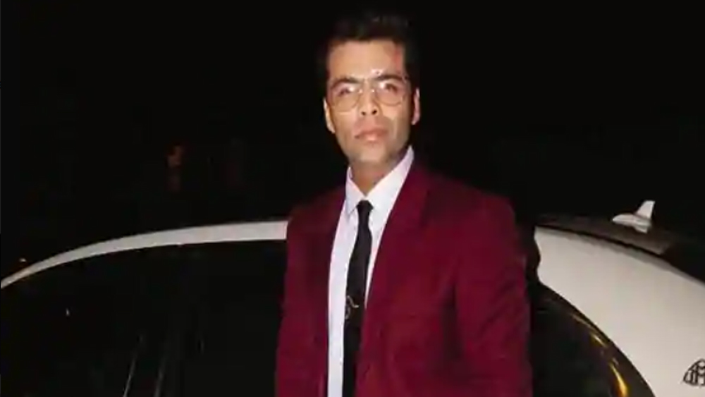 এ ভাবে কার্যত সব অন্তরালে রেখেই কর্ণ স্বীকার করে নেন তিনি সমকামী। তবে সেইসঙ্গে এ-ও জানান, নিজের পরিচয়ে তিনি গর্বিত।