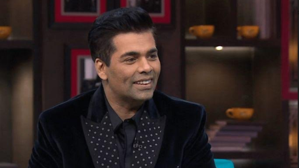 সুশান্তের মৃত্যু পরবর্তী দিনগুলিতে সোশ্যাল মিডিয়ায় নিজের ফ্যান ফলোয়িং হু হু করে হারিয়েছেন কর্ণ। নিজেও নিজেকে গুটিয়ে নিয়েছেন অনেকটা। মহাকাব্যিক বীরের মতো বলিউডের কর্ণেরও সাফল্যের চাকা আজ অনেকটাই ঢুকে গিয়েছে। স্বজনপোষণ বিতর্কে।