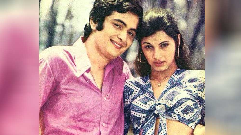 যদিও ঋষি পরে জানিয়েছিলেন, ওই ছবিতে আদপে তাঁর অভিনয় করার কথাই ছিল না। ঠিক ছিল রাজেশ খন্নাকে নেওয়া হবে। কিন্তু বাজেটে না কুলোনোয় সেই ছবিতে নেওয়া হয় ‘ঘরের ছেলে’ ঋষি কপূরকে।