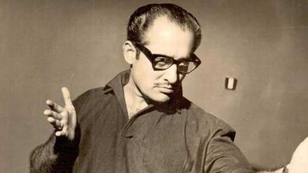 তাঁর বাড়িতে এক লক্ষ টাকার একটি চেক পাঠিয়ে নাসির বার্তা দেন, যত খুশি সময় লাগে লাগুক। ঋষি ভাল অনুভব করলেই যেন শুটে আসেন।