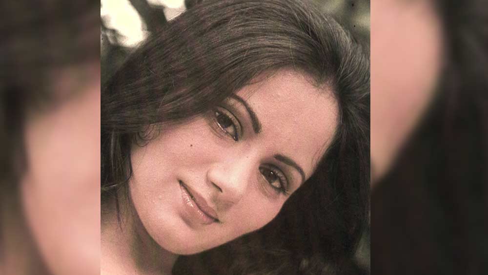 শুধু অভিনেত্রী নয়। রঞ্জিতা চেযেছিলেন তাঁকে দর্শক মনে রাখুক একজন ভাল অভিনেত্রী হিসেবেও। তাঁর সেই স্বপ্ন পূর্ণ হয়েছিল ১৯৭৮-এ। সে বছর মুক্তি পেয়েছিল ‘আঁখিয়োঁ কে ঝরোখোঁ সে’। এই ছবিতে তাঁর অভিনয় প্রশংসিত হয়েছিল।