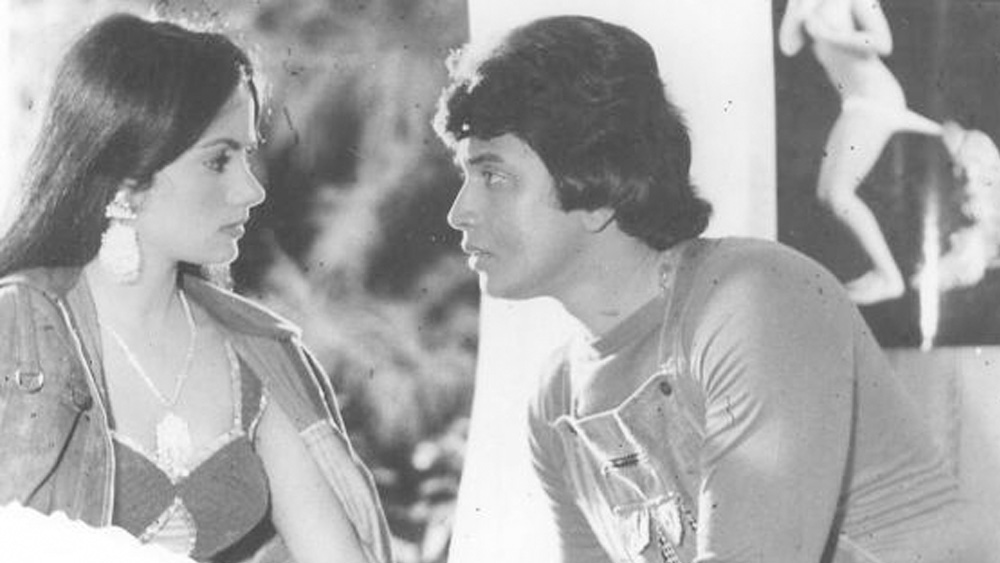 নব্বইয়ের দশকের শুরুতে বিয়ে করেন রঞ্জিতা। তারপর অভিনয় জগতকে বিদায় জানান। অভিনয় ছেড়ে যাওয়ার আগে তাঁর শেষ ছবি ছিল ‘গুনাহ কে দেবতা’।