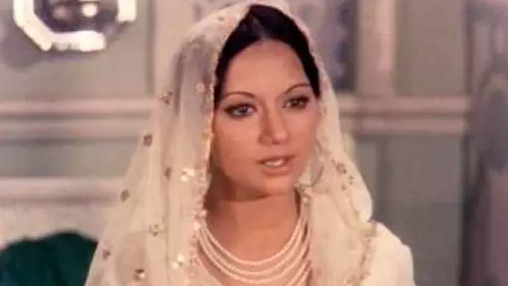 দীর্ঘদিন আমেরিকায় কাটিয়ে স্বামী ও ছেলের সঙ্গে ভারতে ফিরে আসেন রঞ্জিতা। তাঁর স্বামীর ব্যবসা এখনও জারি আমেরিকায়। ব্যবসায়িক সূত্রে তাঁরা যাতায়াতও করেন আমেরিকায়।